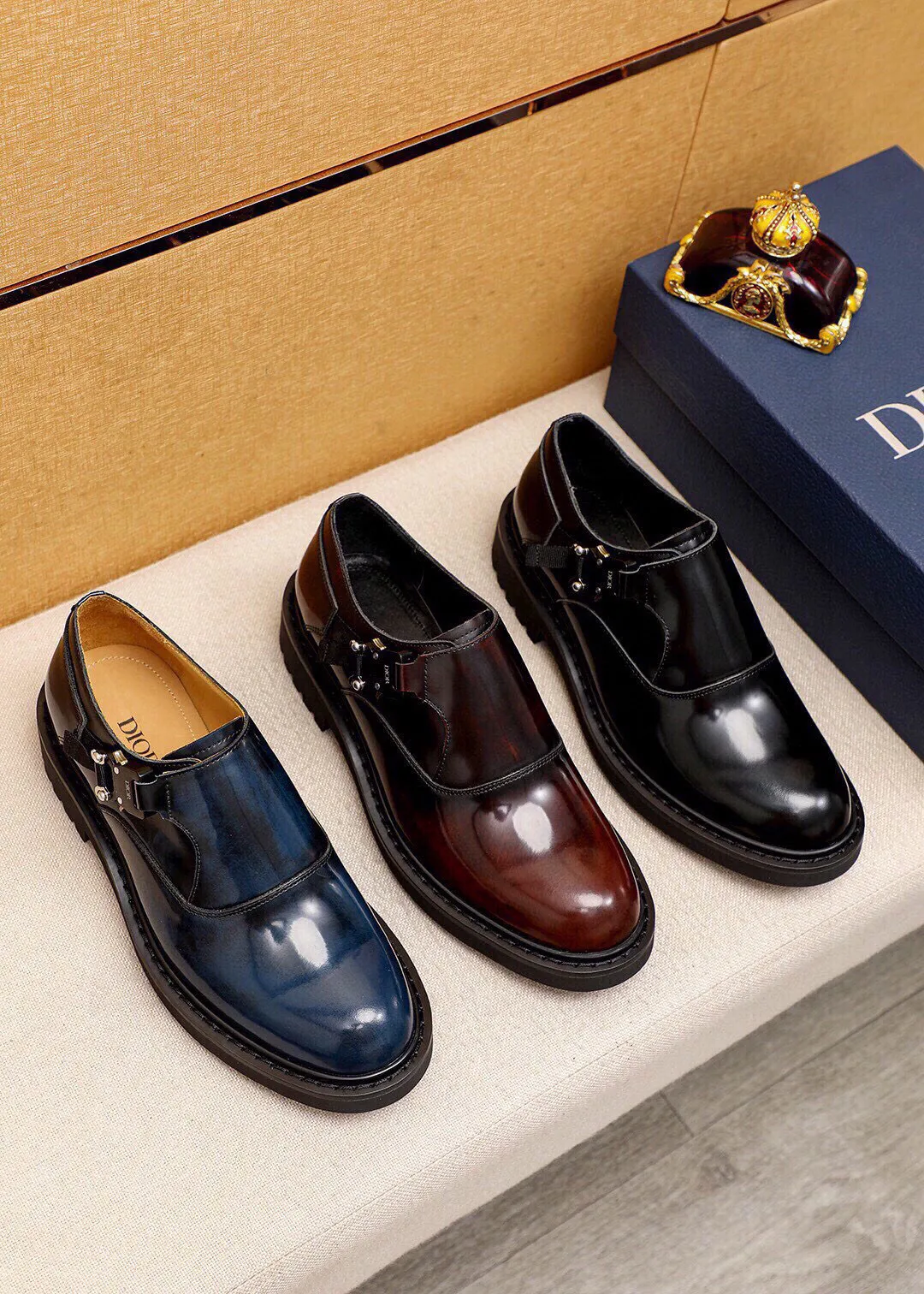 Men's men's shoes 💰600 💐"Dior" Dior 🇮🇹🇮🇹 counter synchronization Top purchasing agent 🔍🔍Men's 2⃣️0⃣️2⃣️5⃣️Business leather shoes Original open-edge beads imported from Italy, fully imported cow leather lining, sole: original T men's shoes 💰U outsole, exclusive movable molded sole, super comfortable, original factory follow-up goods, 🔍🔍high quality, can be entered and exited the counter at will, welcome to compare. Regular size 39-44 (customized at 38.45🉑️) 3 colors🉑️ to choose from